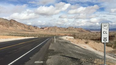 2015-11-04_12_17_09_View_east_at_milepost_10_along_Nevada_State_Route_147_28Lake_Mead_Boulevard29_in_Clark_County2C_Nevada.jpg