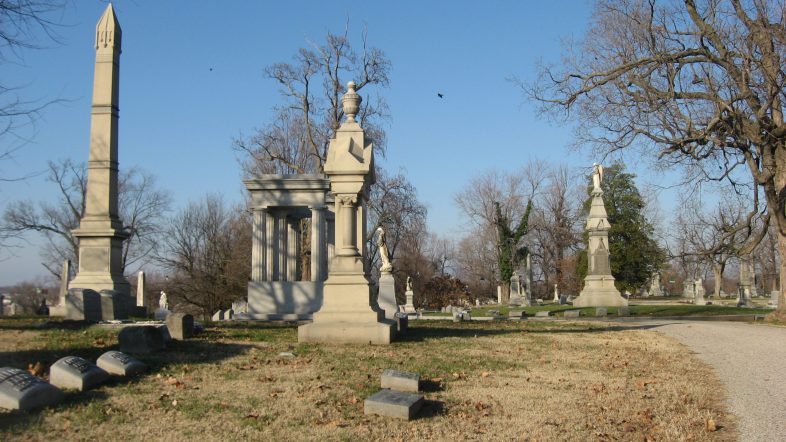 Oak_Hill_Cemetery_in_Evansville_large_monuments.jpg
