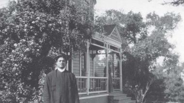 Swami_Vivekananda_at_Mead_sisters_house2C_South_Pasadena.jpg
