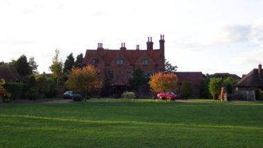 The_Manor_House_-_geograph.org_.uk_-_64351.jpg