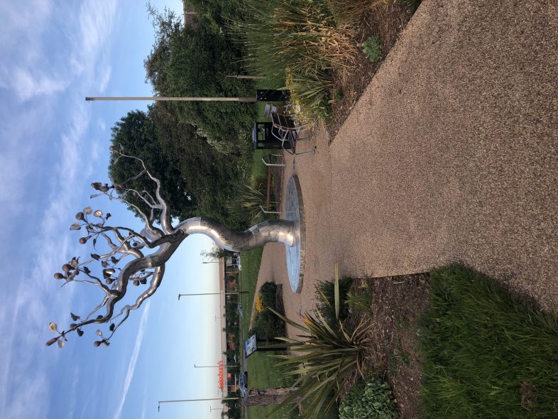 The_World_Tree_Leicester.jpg