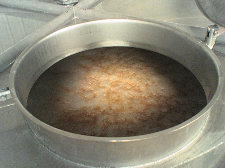 Wye_Valley_fermenter.jpg